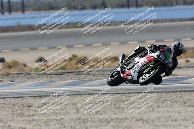 media/Nov-16-2025-Race Pace (Sun) [[8c5fa54630]]/Verified Riders/3-Turn 14 (1045am)/